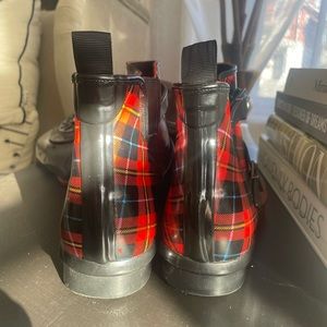 Cougar Red Plaid Ankle High Rubber Boots